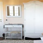 Bruna Bed and Breakfast 4*